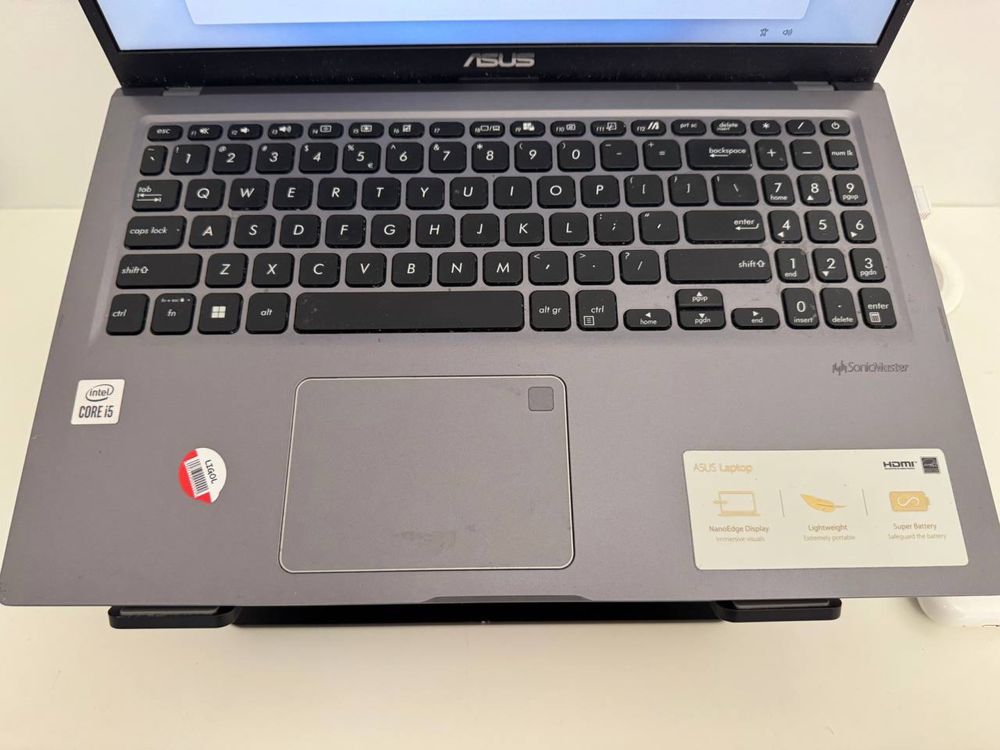 Laptop ASUS X515JA i5 + torba + podstawka – stan idealny