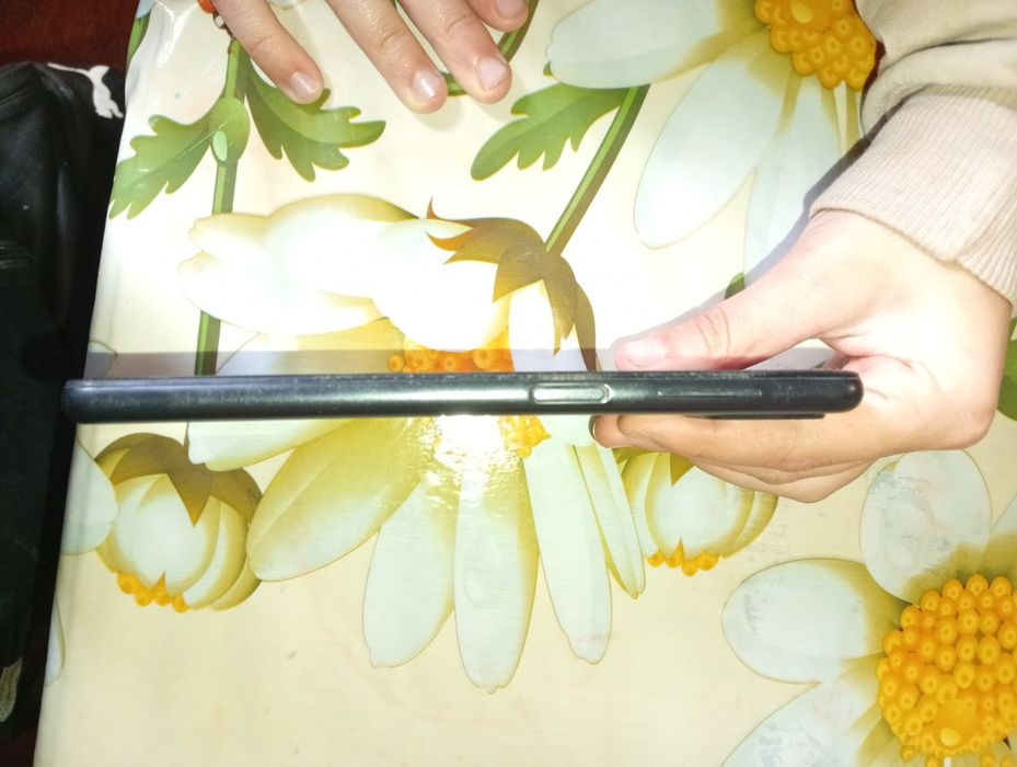 Продам телефон Samsung Galaxy a12 пам'яті 64