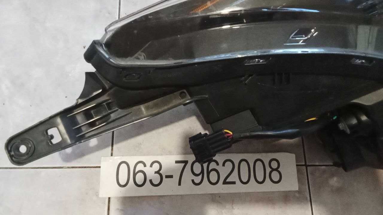 Блок фара левая ichikoh 260605SA0A nissan leaf 18-22 usa