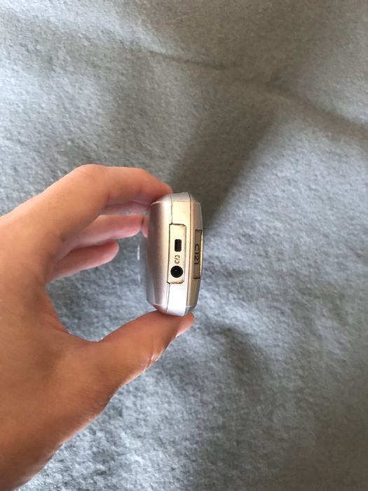 Телефон Motorola c121