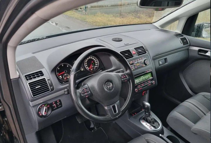 Volkswagen Touran 1.6 TDI DPF BlueMotion Technology DSG MATCH