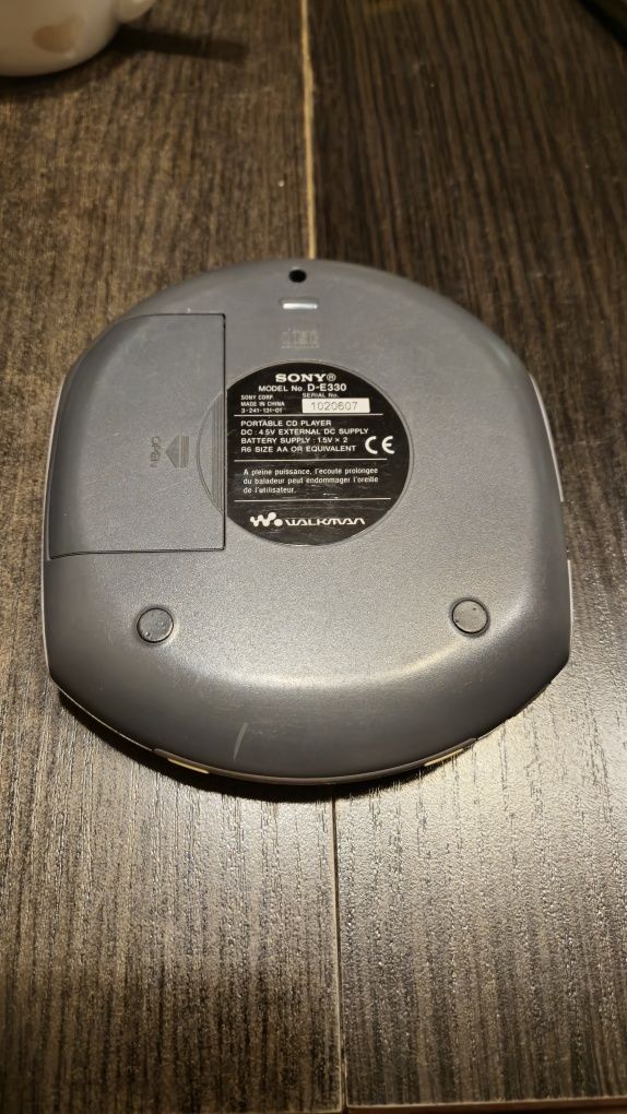 Sony CD Walkman, discman D-E330