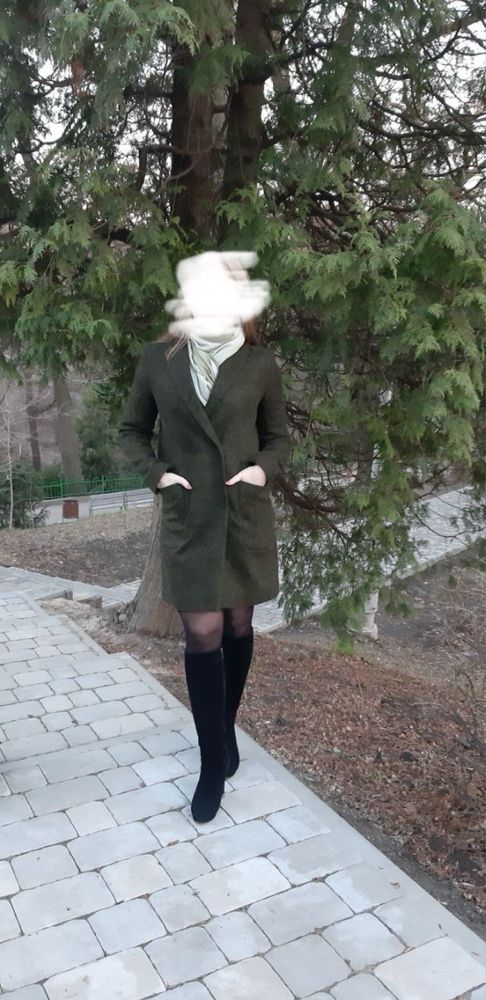Пальто жіноче на осінь