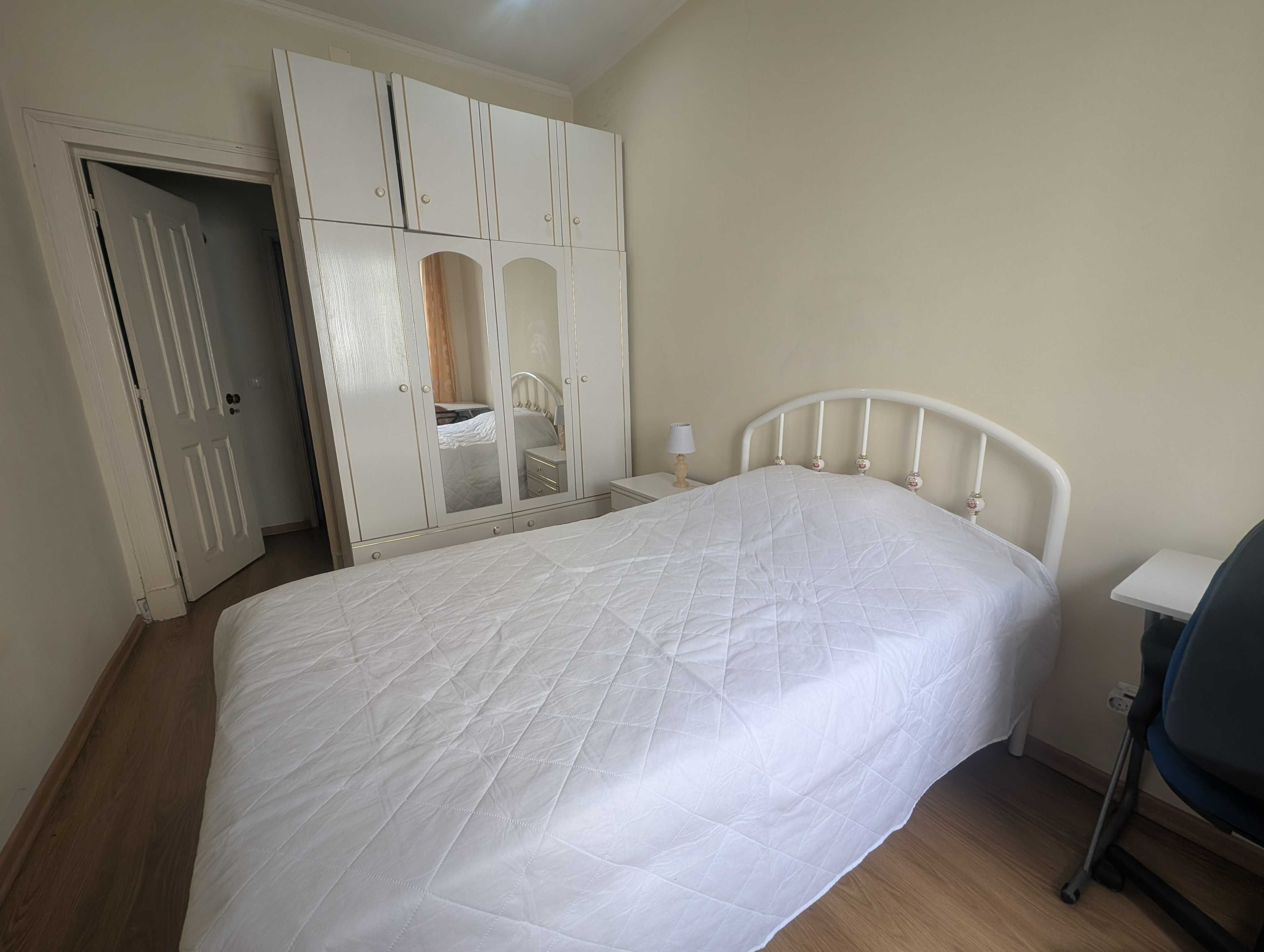 Quarto para raparigas - Alameda, Lisboa