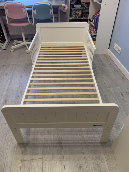 Łóżeczko Woodies 140x70 z materacem i szufladą