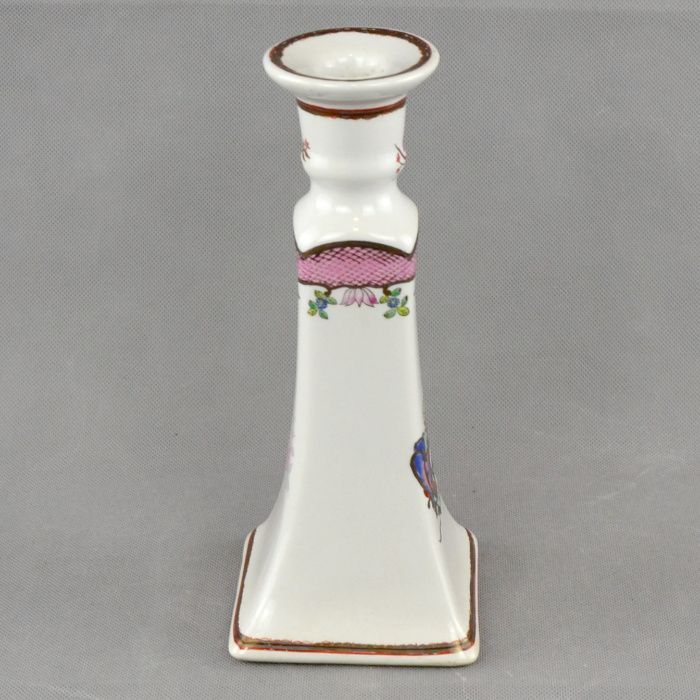 Castiçal em porcelana com brasão do Reino de Portugal