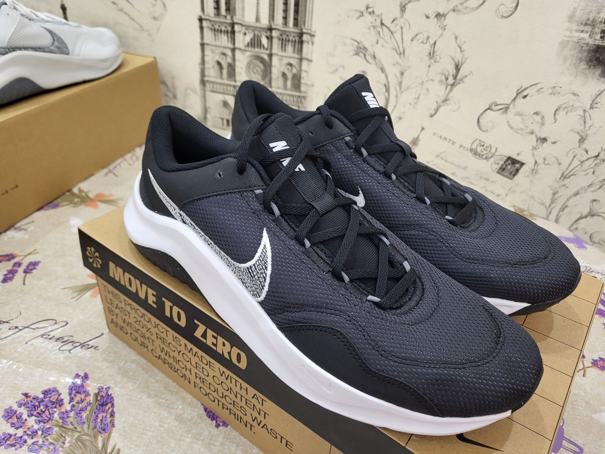 Nike Legend Essential 3 розмір 48 us14