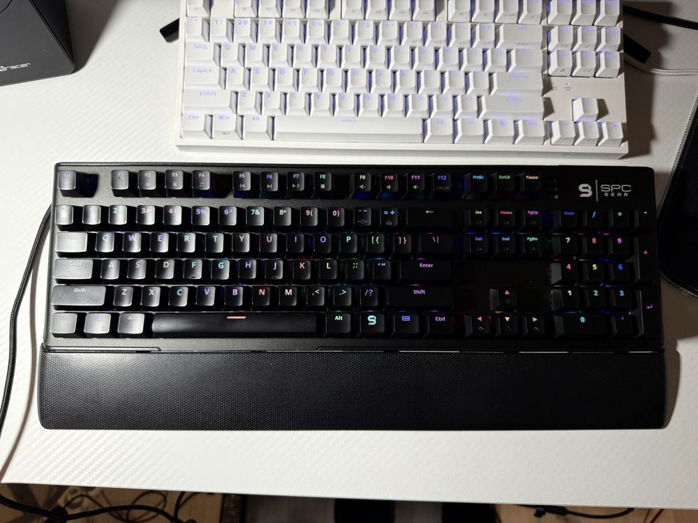 Klawiatura SPC Gear GK550 Omnis Kailh Brown RGB + podpórka