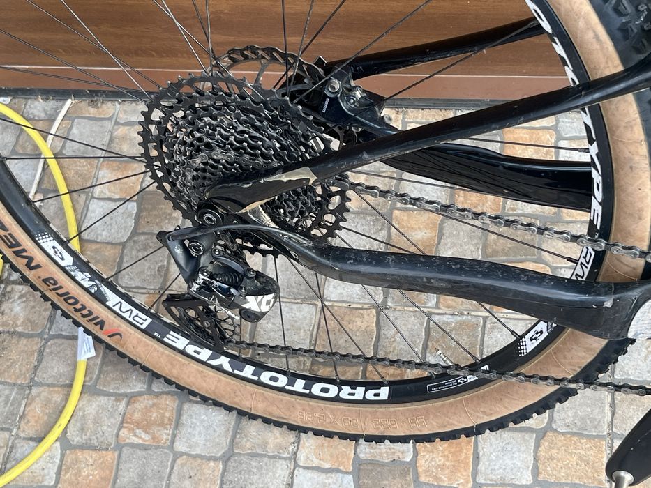 Bicicleta BTT suspensao total