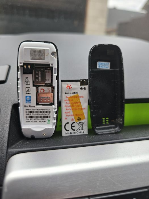 Міні телефон кнопочний на дві сімкарти