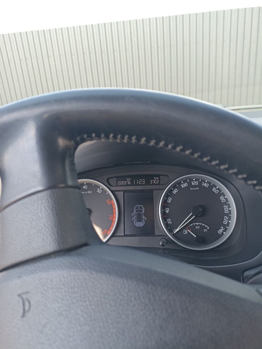 Продам Skoda Roomster