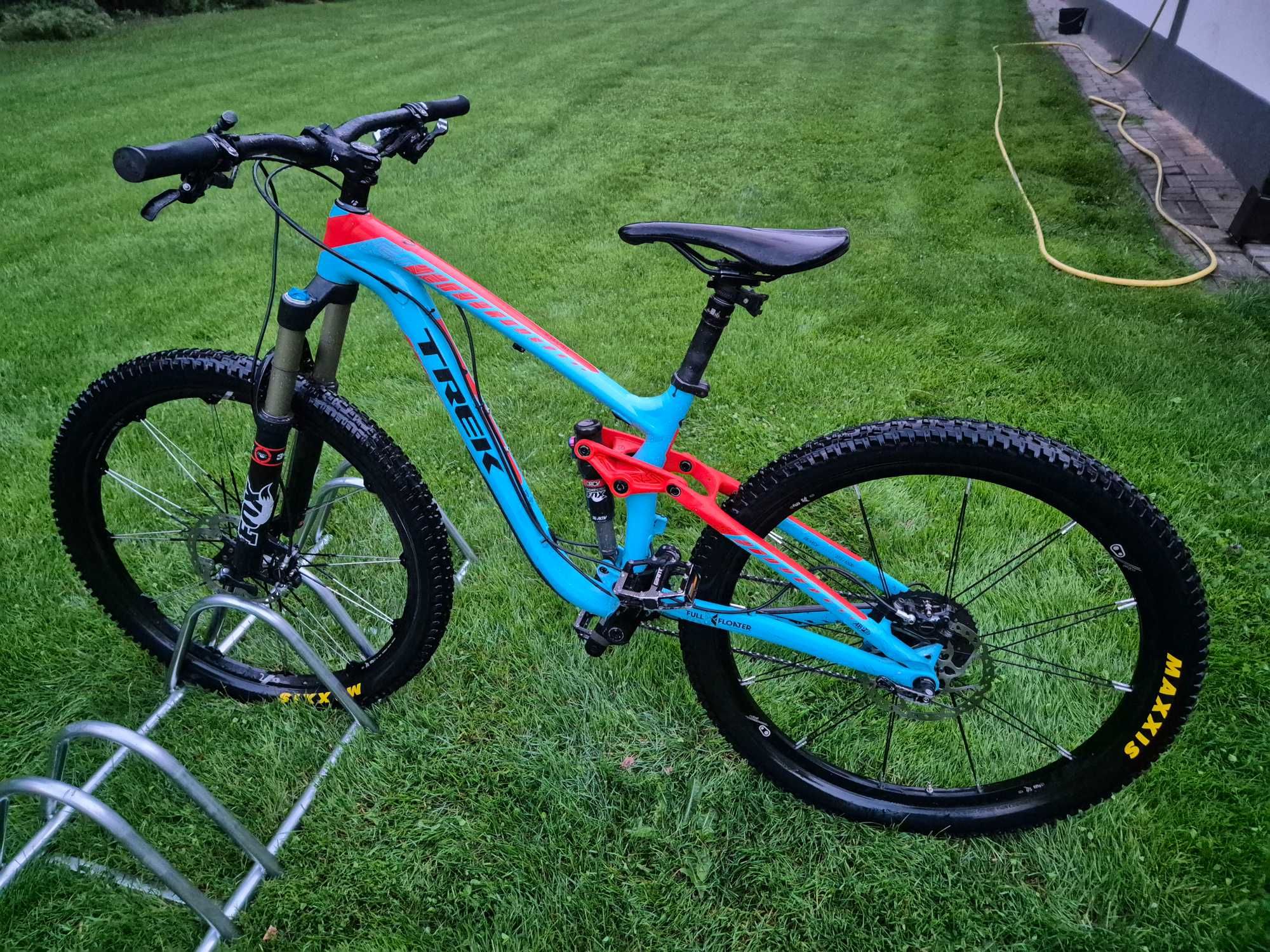 TREK Remedy 9 FOX
