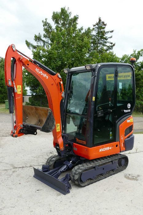minikoparka kubota kx019-4 cztery łyżki