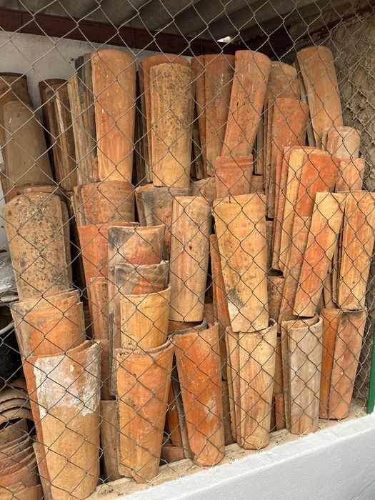 Telhas tradicionais alentejanas (canudo)