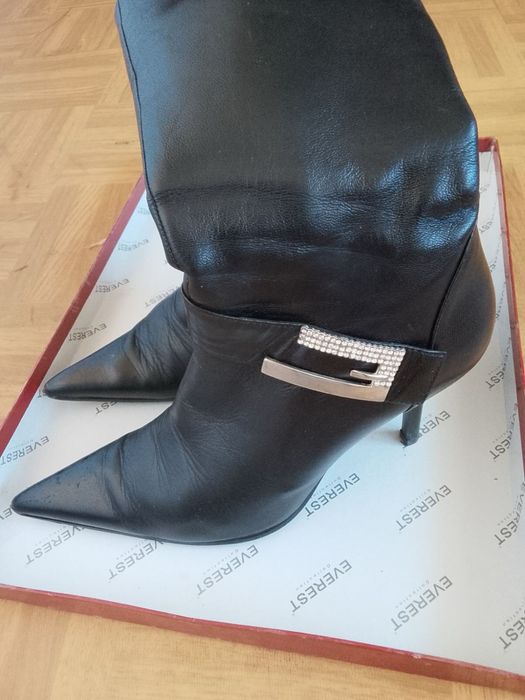 Сапоги женские шпилька