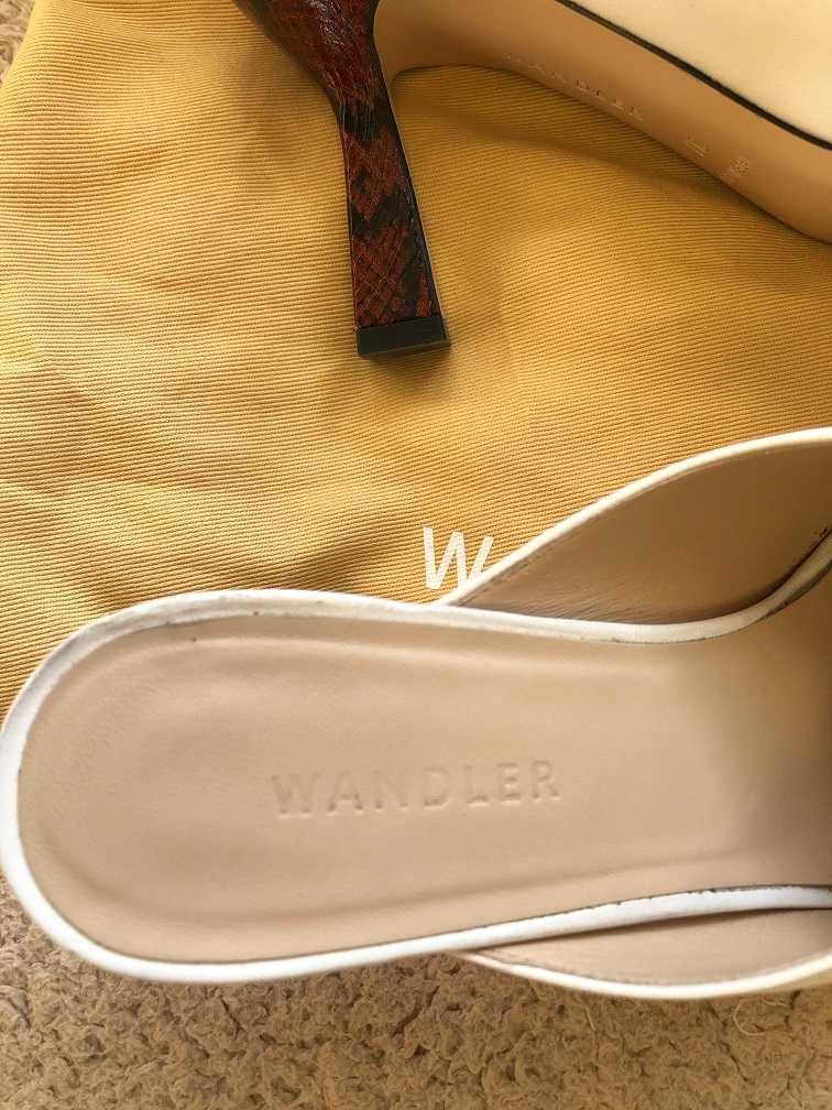 Klapki mule na obcasie Wandler Lotte