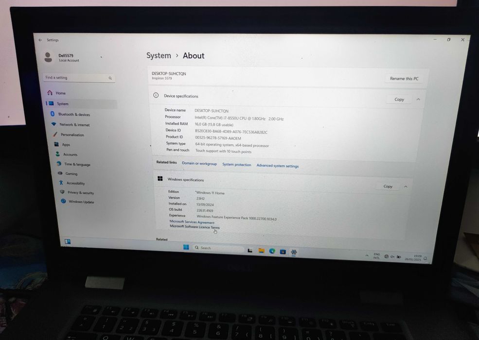 Dell Inspiron 5579 z procesorem i7-8550U, 16GB RAM, 512GB SSD