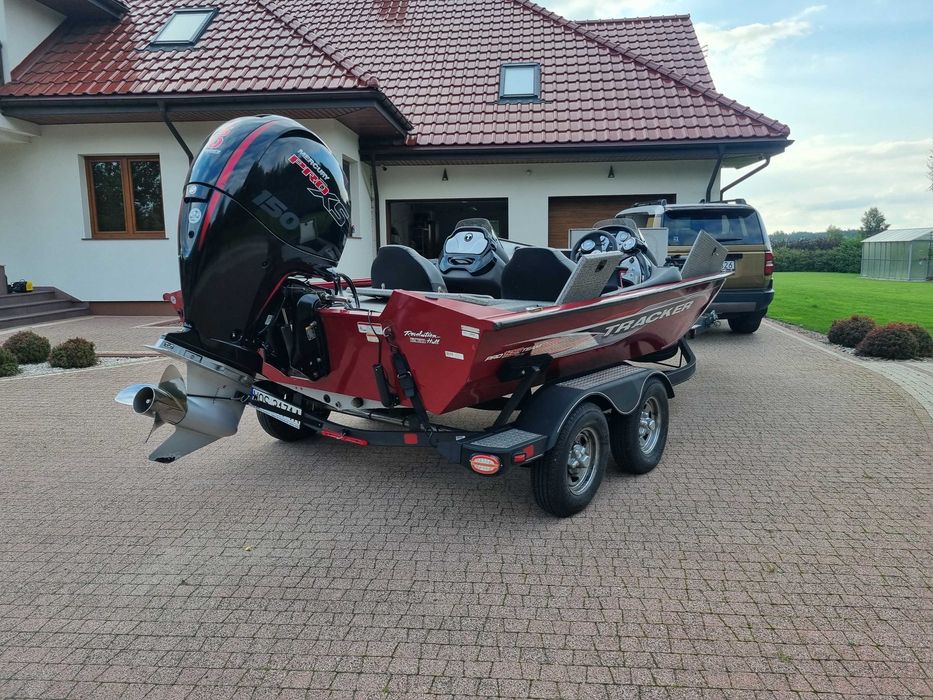 Sprzedam łódkę aluminiową TRACKER PRO TEAM 195 - 2021 r. - silnik 150