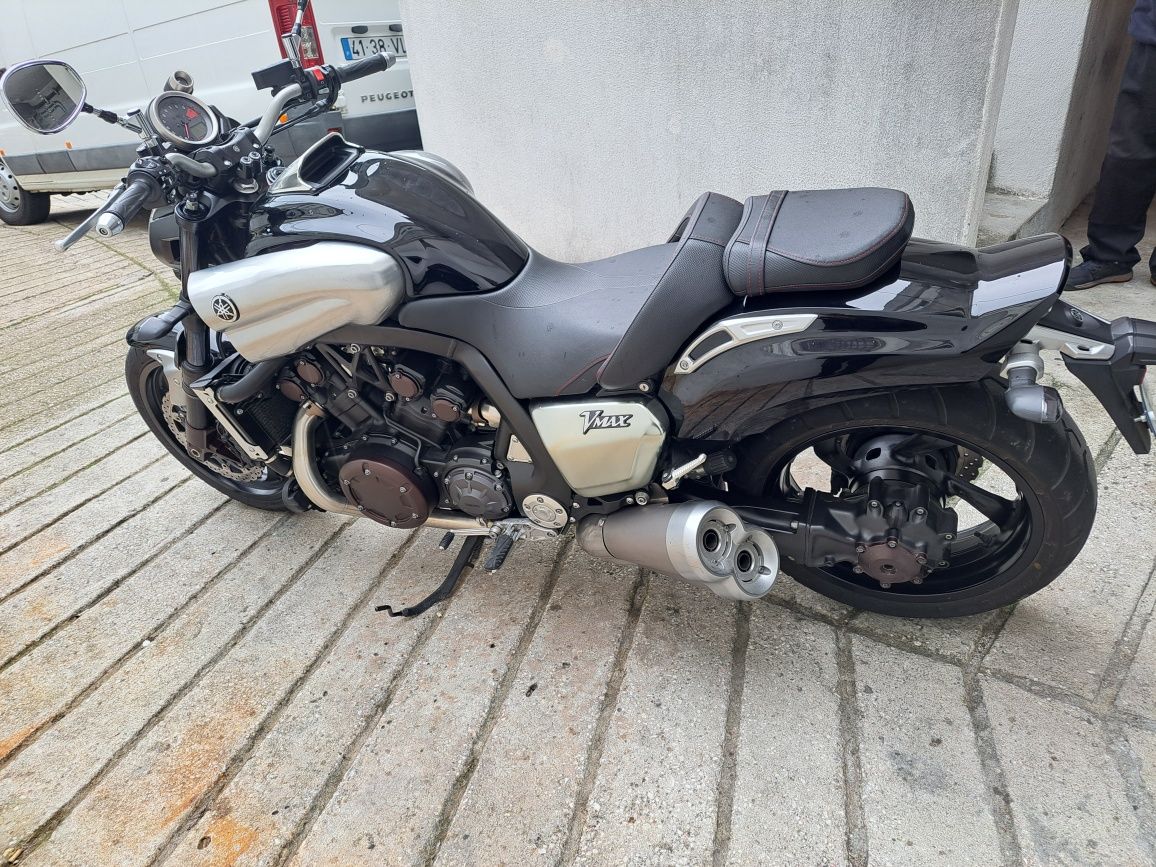 Yamaha VMax  1700