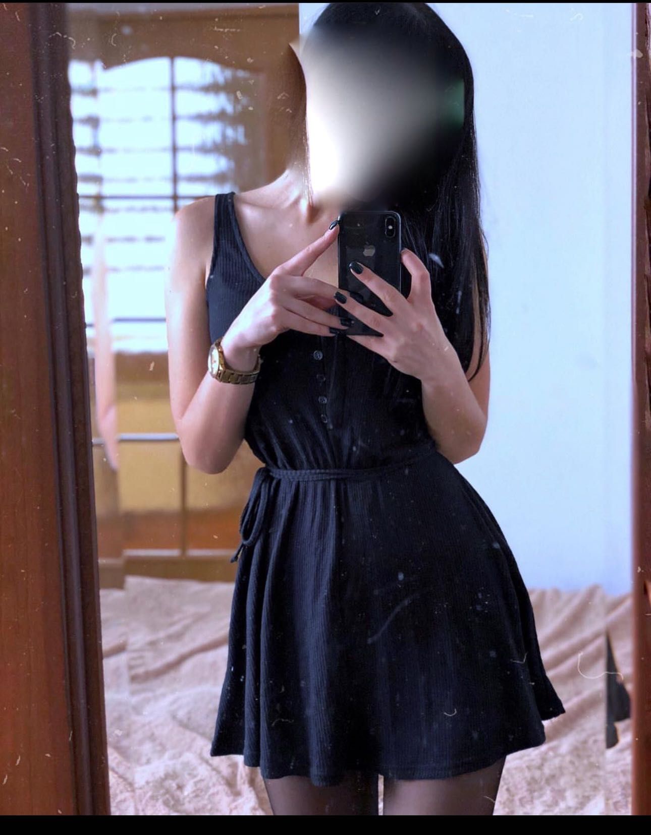 Черное короткое платье