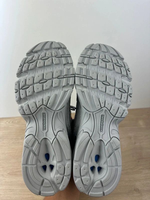 ORYGINALNE BUTY Sneakersy New Balance 530 srebrne rozmiar 39.5