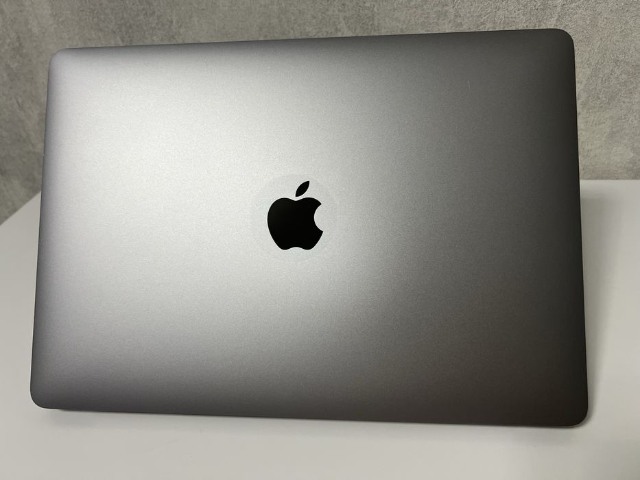 MacBook Pro M1 16/256gb. Хорошее состояние. 534 цикла.