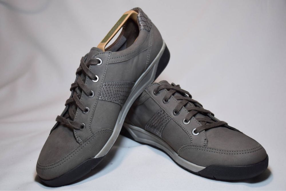 Кросівки Medicus Dora шкіряні. Індонезія. Оригінал. 40 р./26.5 см.