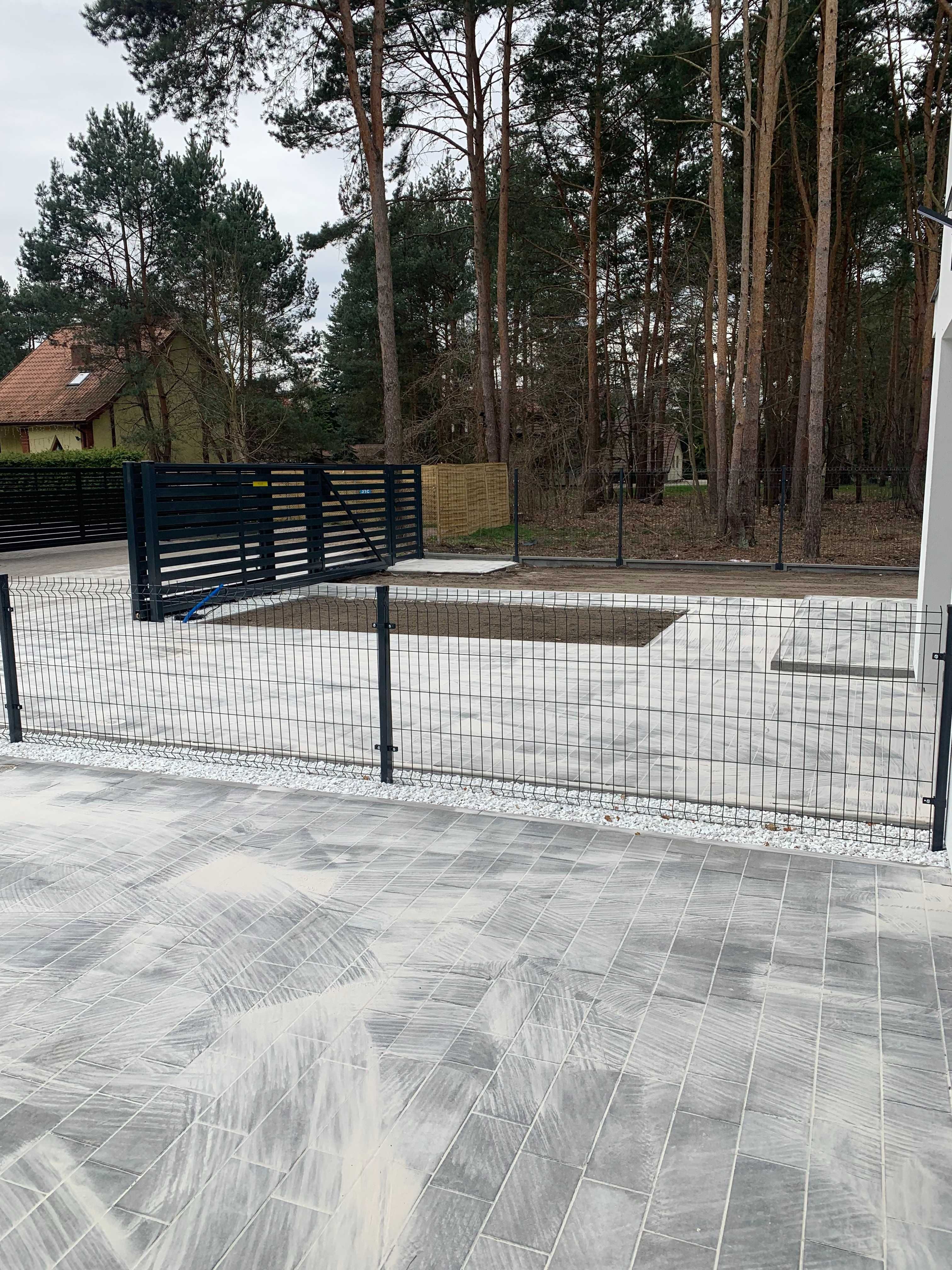 Tanio Ogrodzenia panelowe 3D Kompleksowo Wycena Transport Montaż