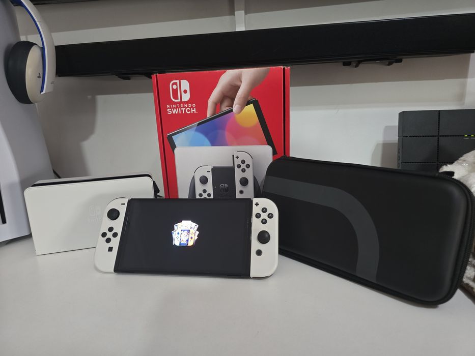 Nintendo Switch Oled Desbloqueada