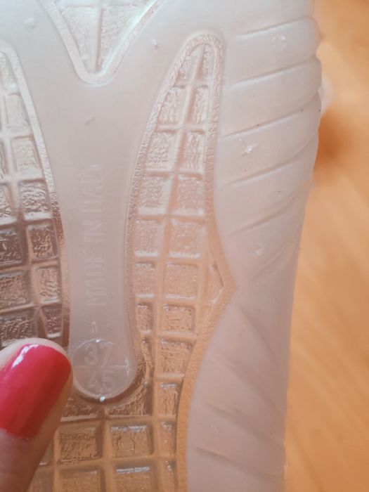 Buty damskie 37 do wody Cresssi, przeźroczyste