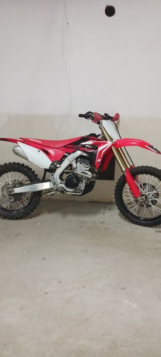 Honda crf 250  (nie sxf yzf rmz kxf)
