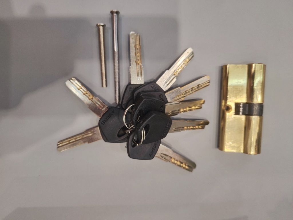 Циліндр (серцевина)  Avers DM-70