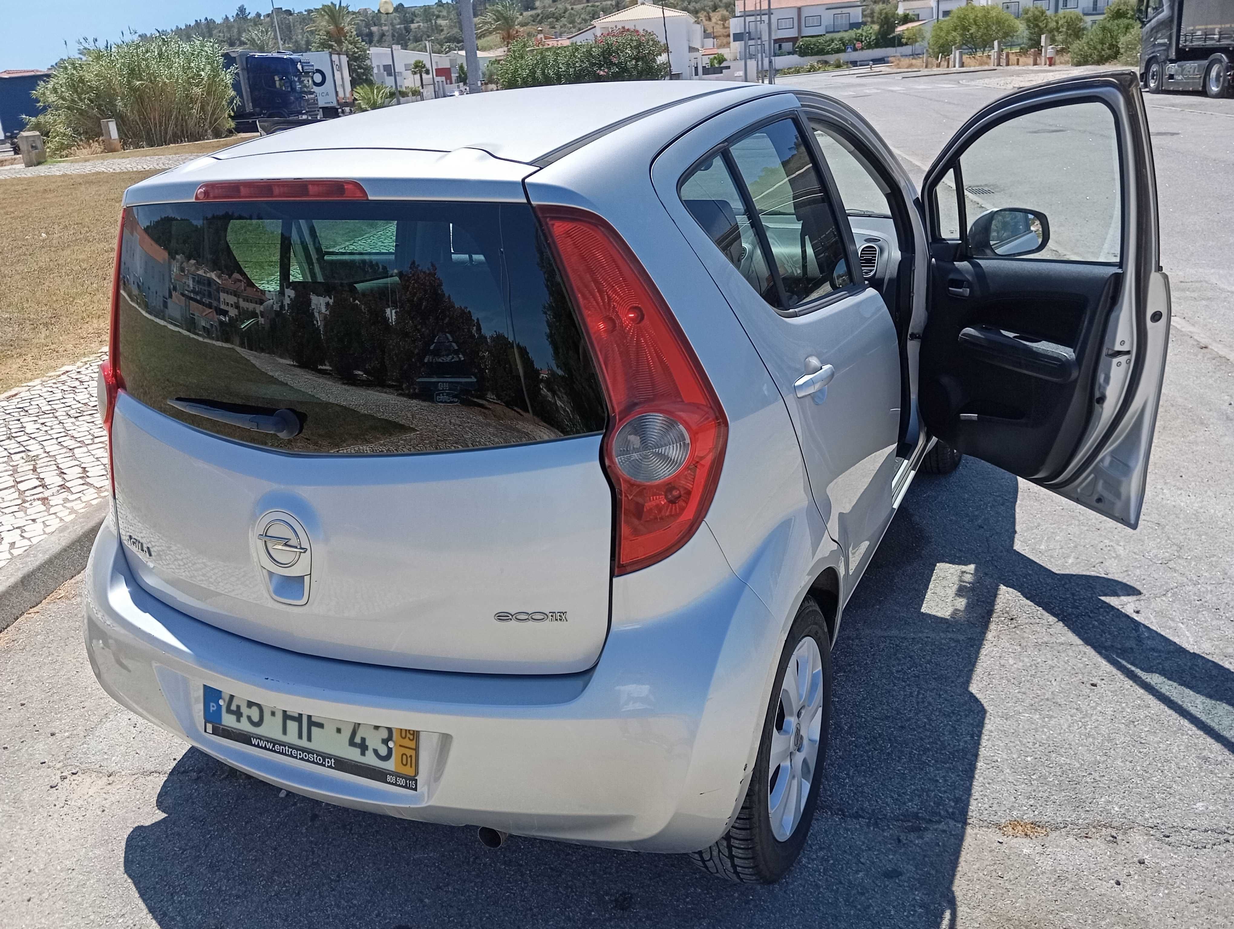 Opel Agila cinzento 2009