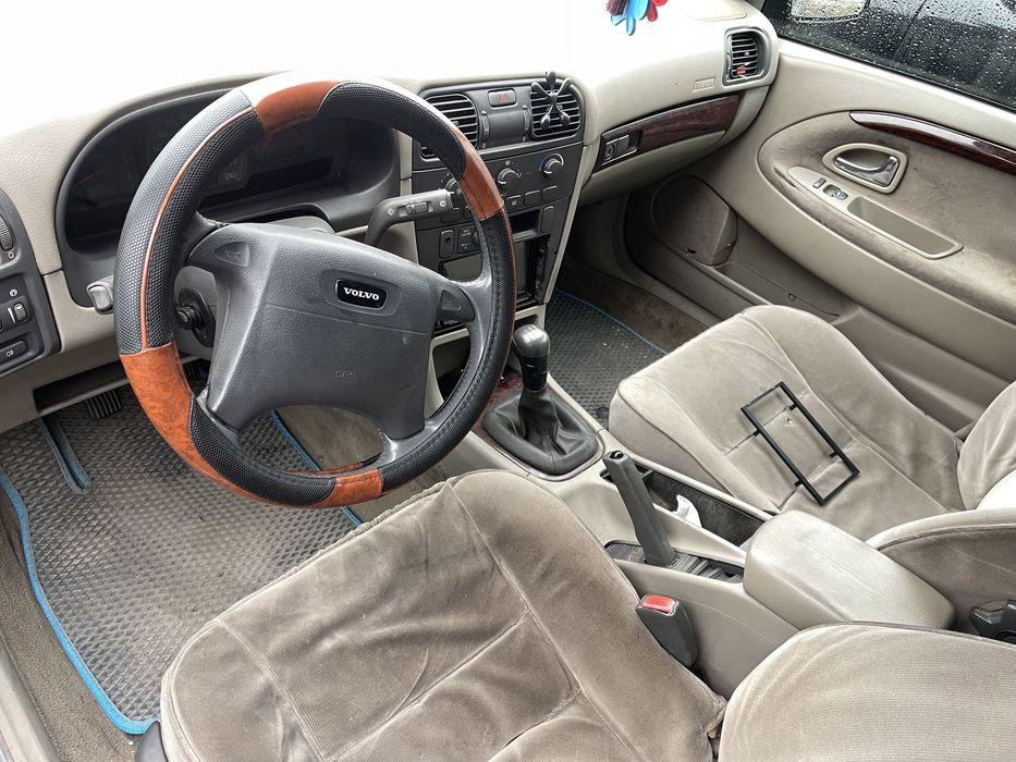 Volvo v40 1,9d 2001р.