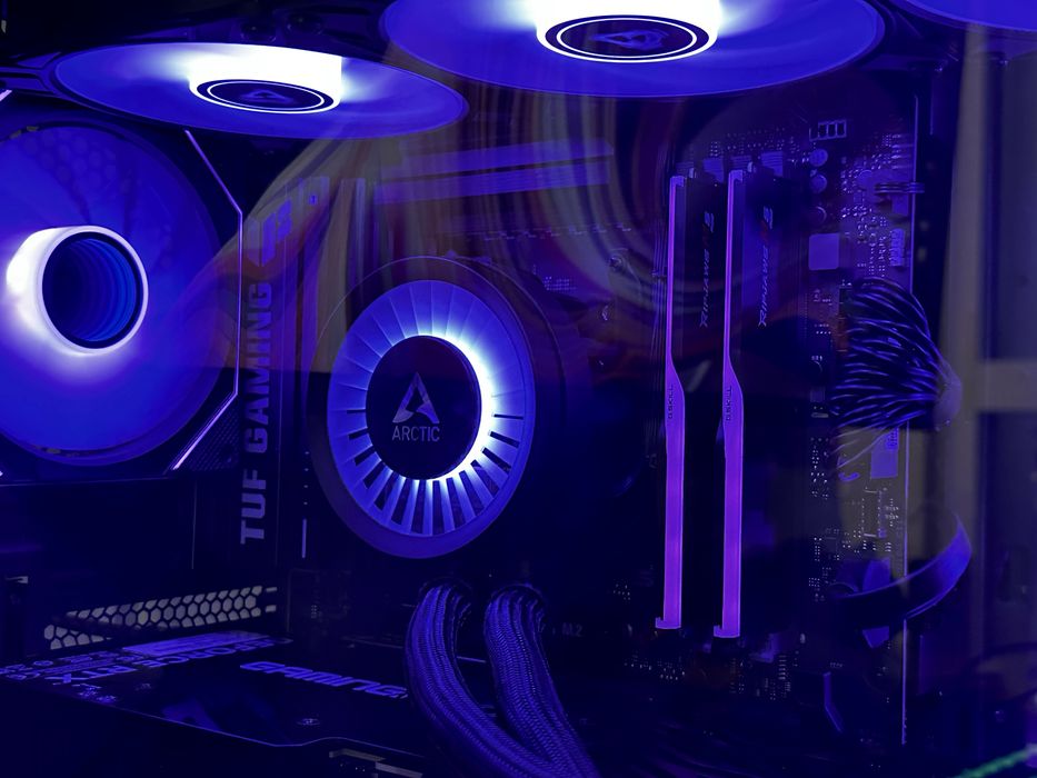 Компьютер стильний потужний NEW 9900X + rtx5070
