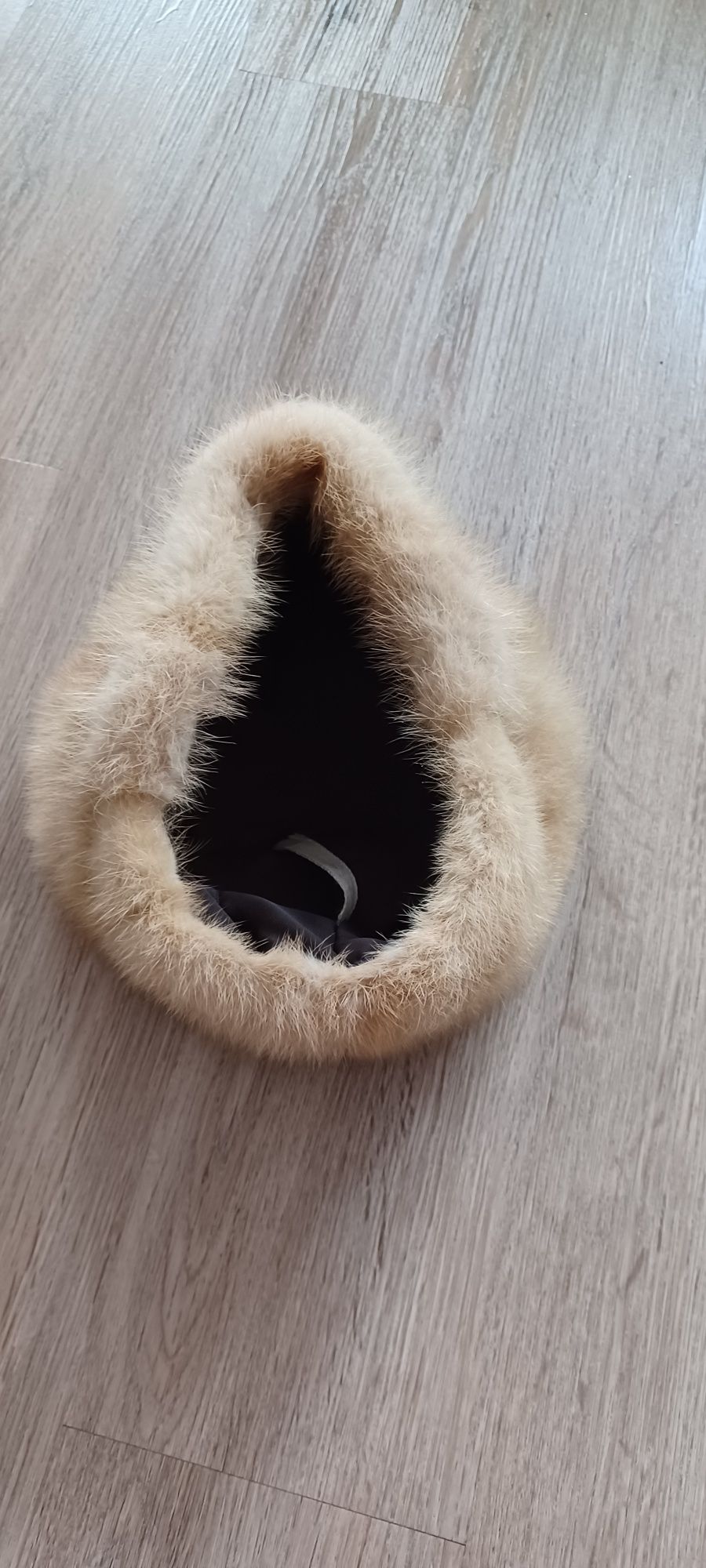 chapéu=gorro de pele