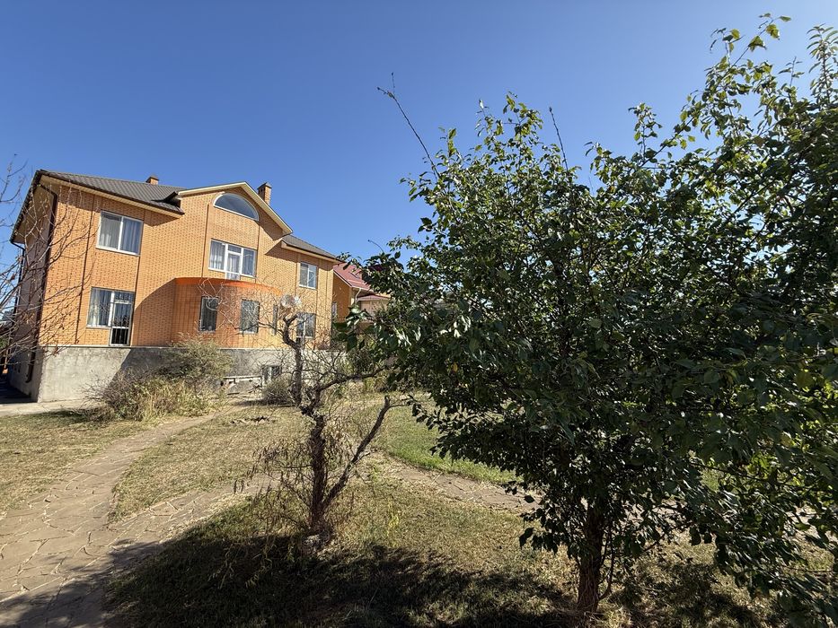 Продажа добротного дома на Перегоне.