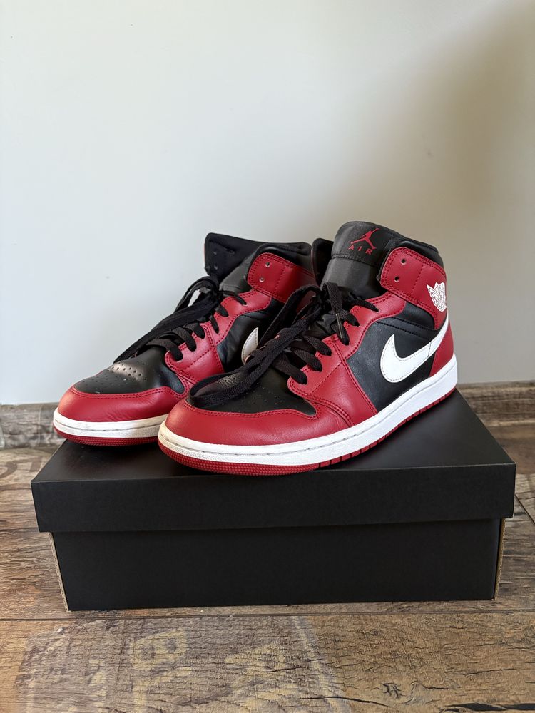 Jordan 1 mid rozmiar 44