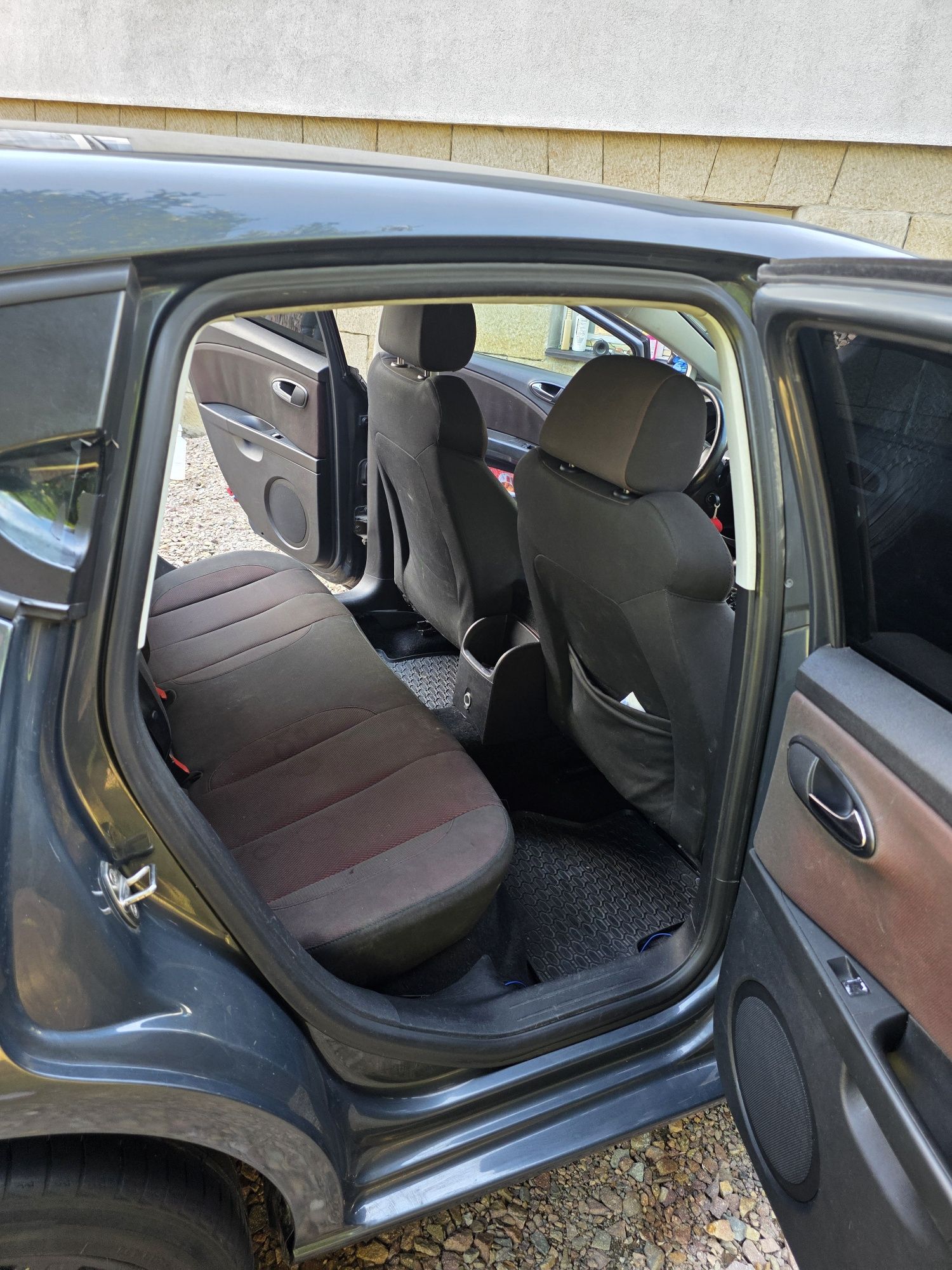 Leon II 1p 2.0 2006r