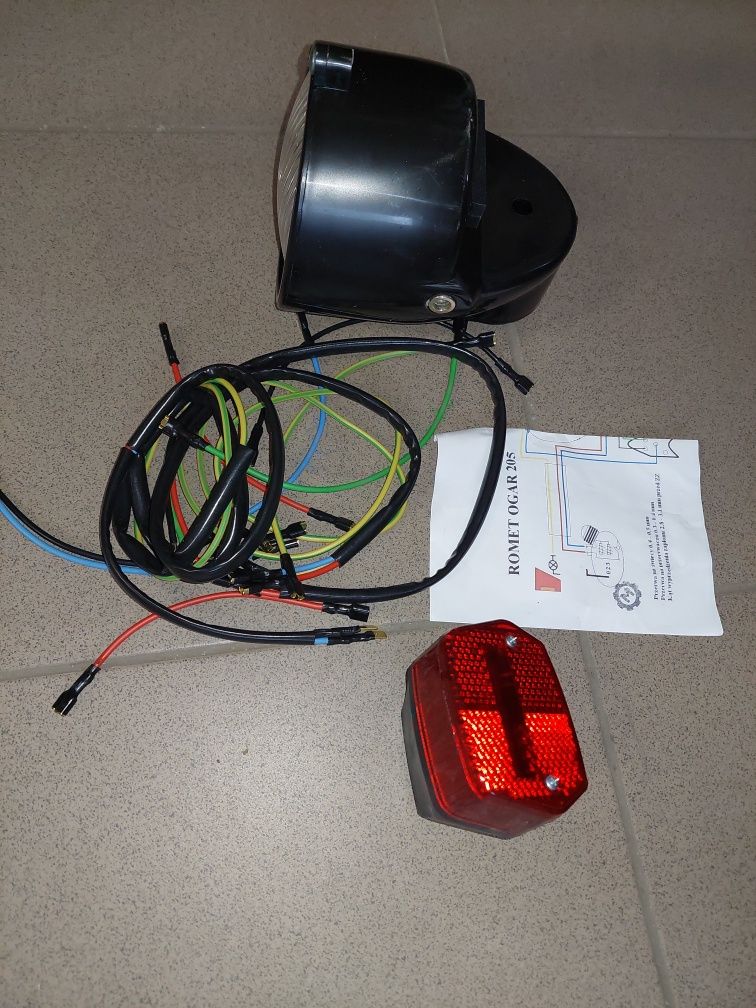 Fabrycznie nowy zestaw lampy+instalacja romet motorynka m3 pony ogar 2
