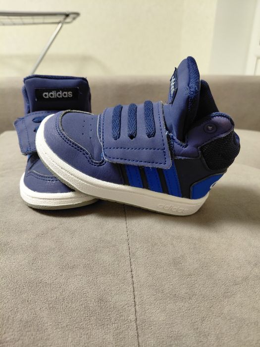 Дитяче взуття універсальне