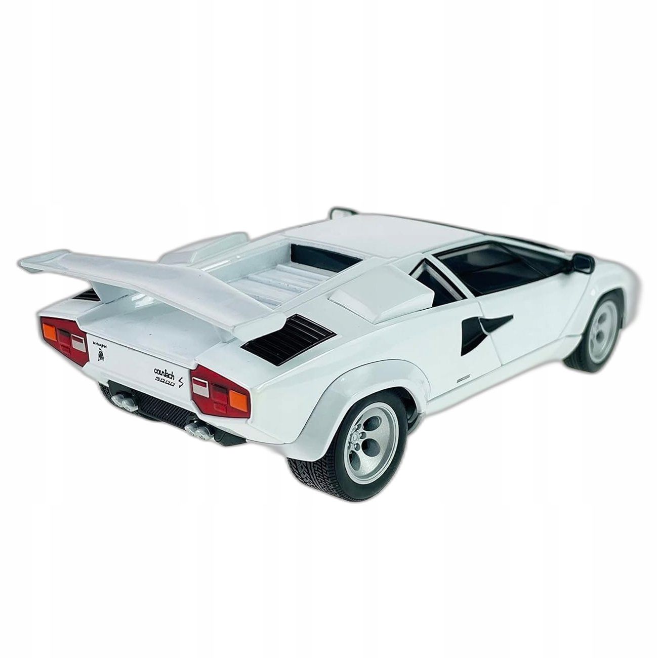 Lamborghini Countach LP 5000 S model skala 1:24 Welly