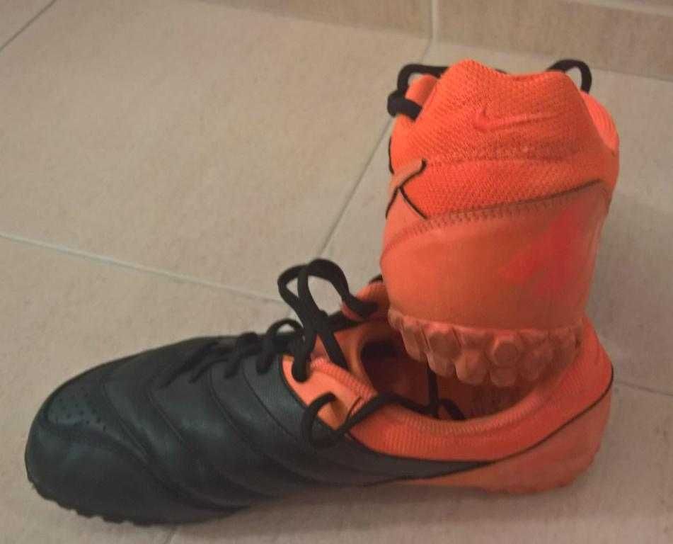 Ténis Nike 41 !!