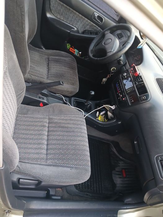 Продаю свою машину honda civic 1999