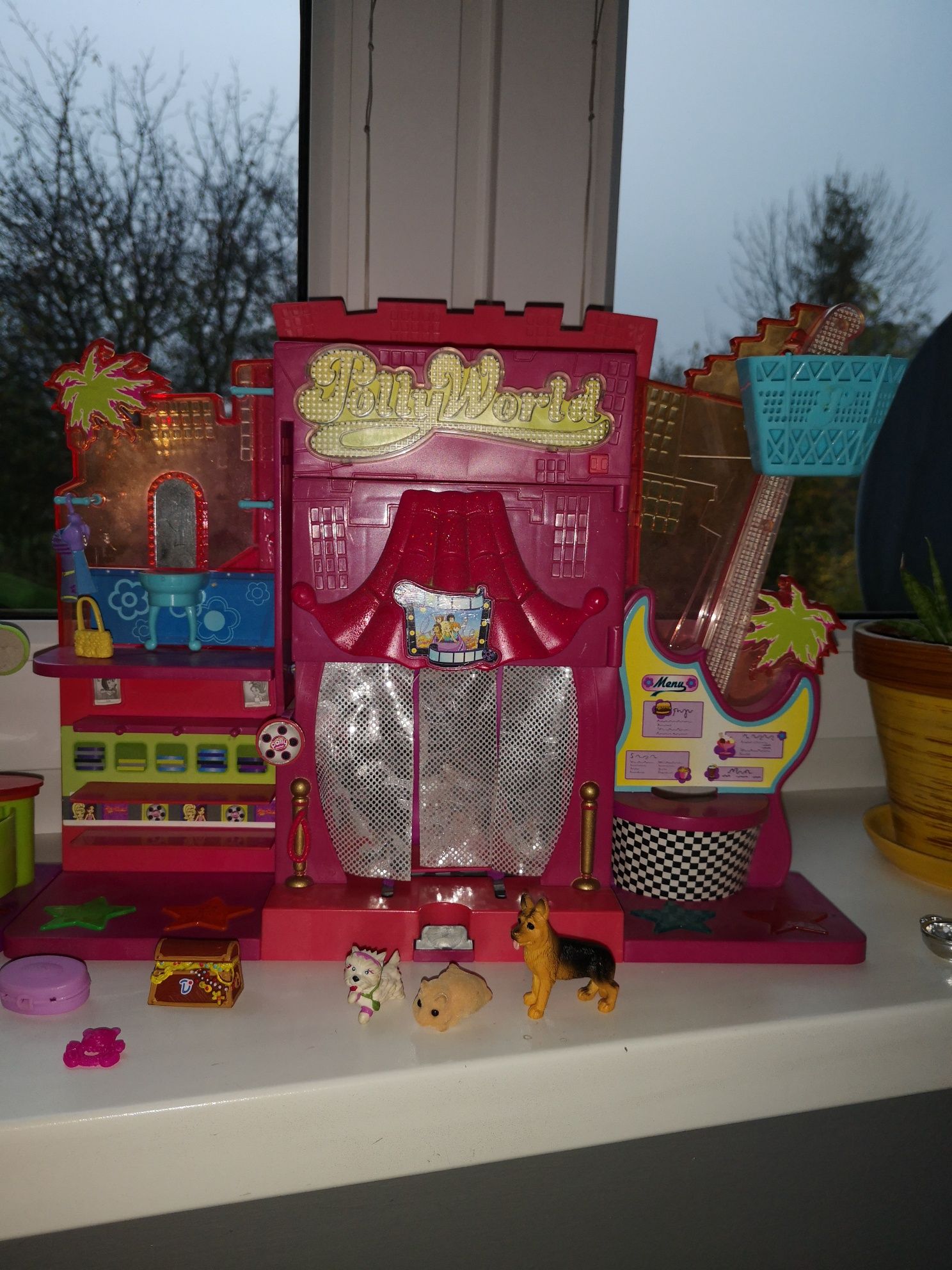 Polly pocket world