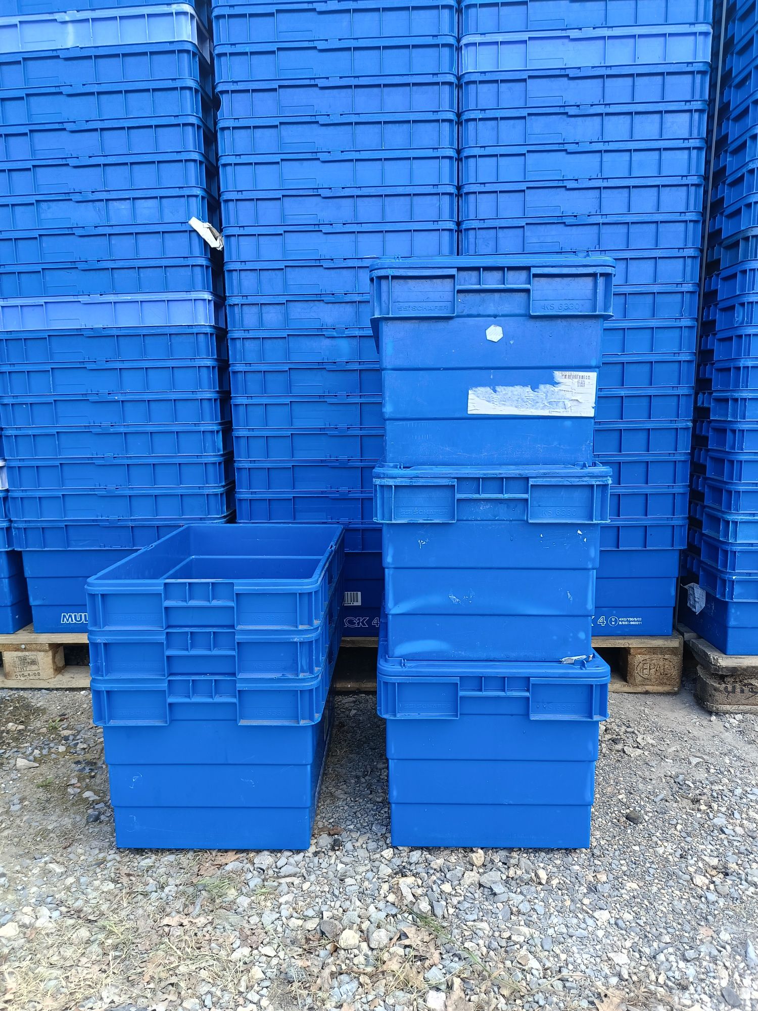 600x400x330 skrzynki plastikowe pojemniki magazynowe zamykane pokrywa