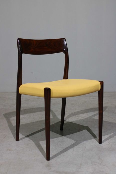 Cadeiras Niels O. Moller 77 em pau santo|  Mid-Century