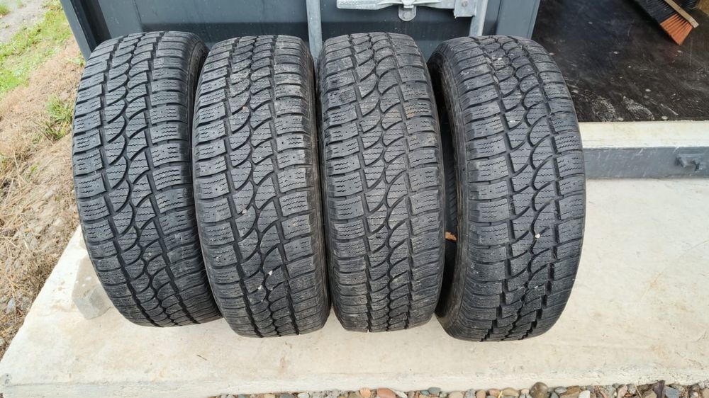 Opony zimowe Cooper 245/65 R17