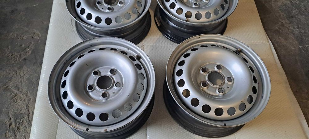 VW 7F0 T5 T6 ORG. Felgi stalowe 6,5J / 16" / 5x120 ET51 Komplet 4 szt