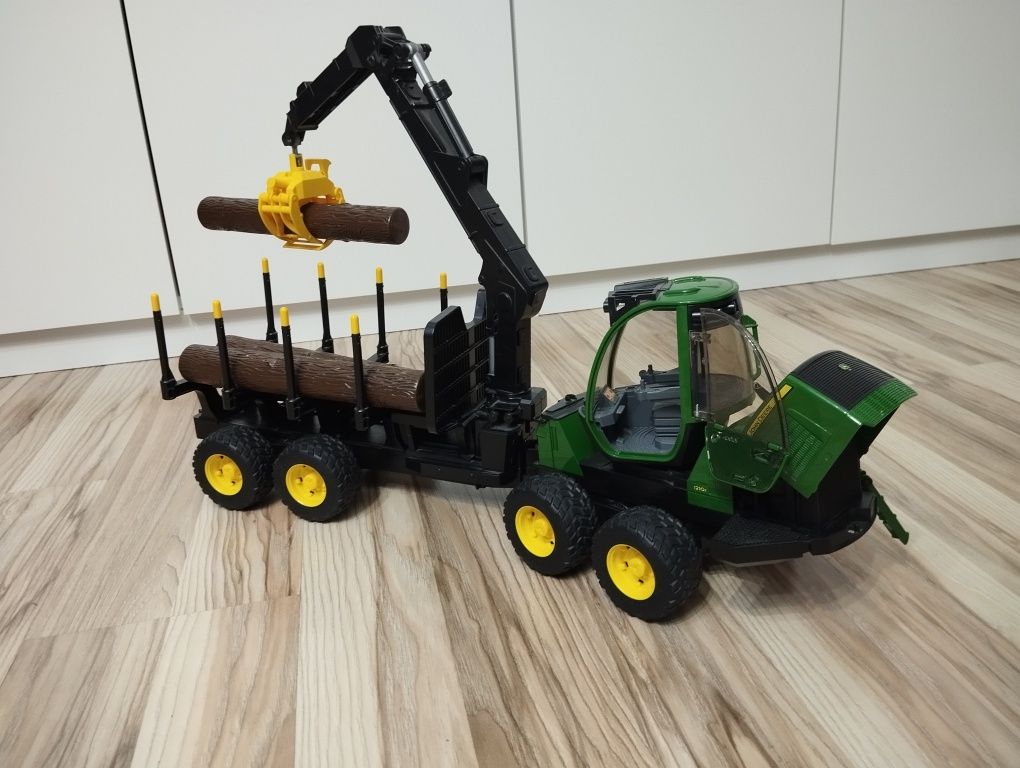 FORWARDER John Deere 02133 Bruder do wywozu drewna